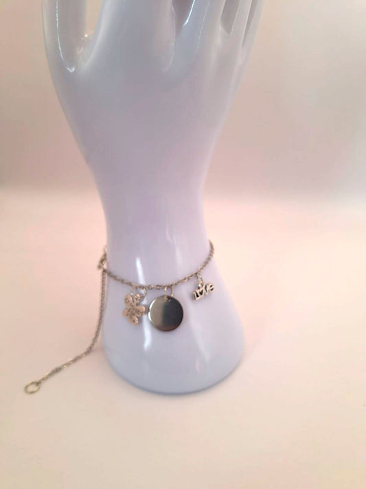 Customized Family Gift Bracelet Circle of Love With Random charms