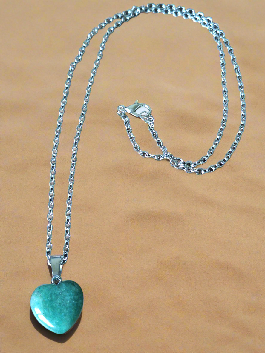 Green Stone Heart Necklace – Natural Crystal Pendant of Love & Balance NZ AU